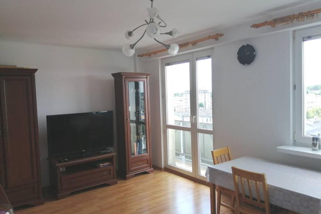Apartament Z Przepieknym Widokiem W Samym Centrum تشينستوخوفا المظهر الخارجي الصورة